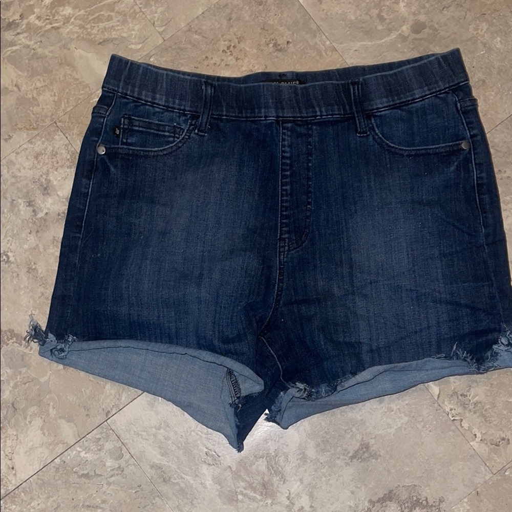 Judy Blue pull on shorts